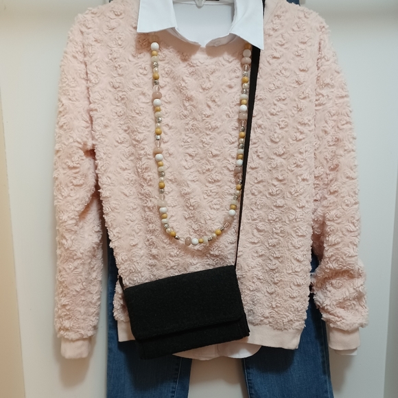 Baby Pink Sweater - Picture 1 of 6